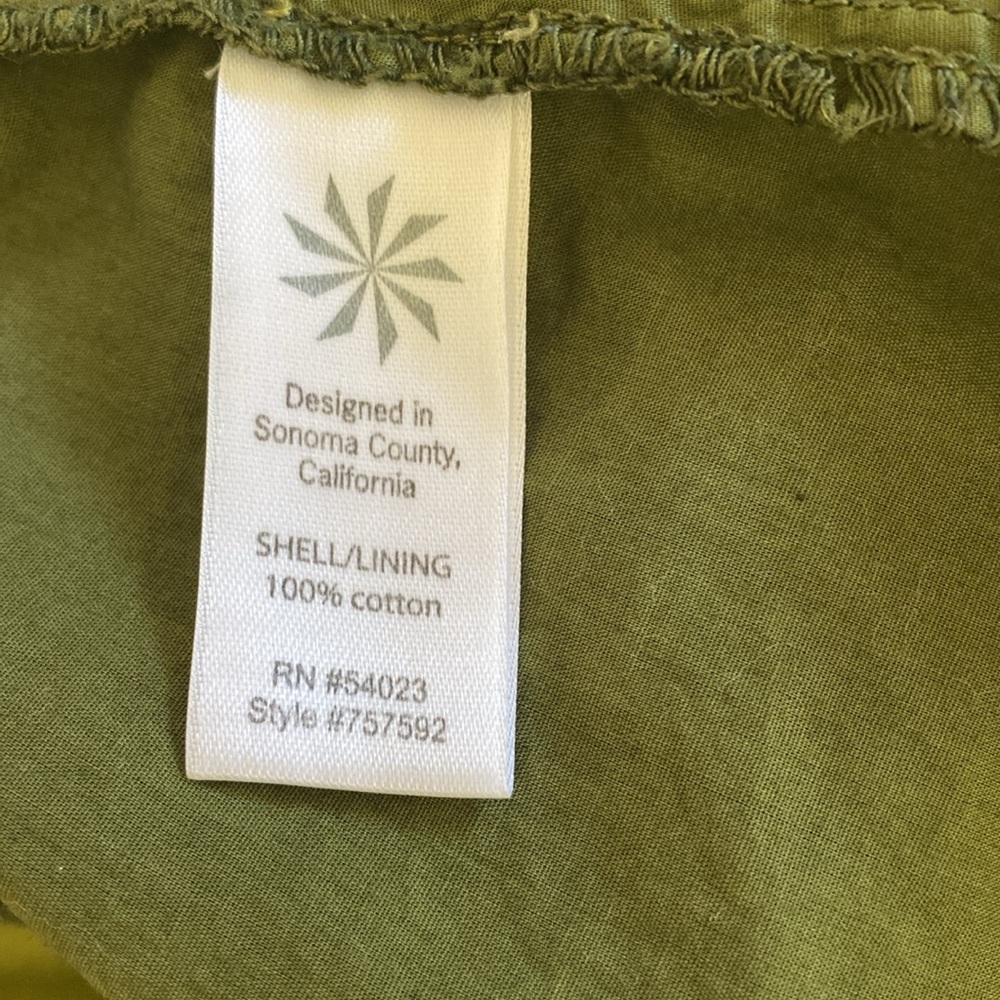 Athleta 6‎ - Picture 3 of 4